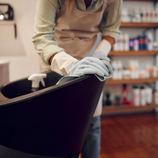 entretien du matériel de coiffure professionnel